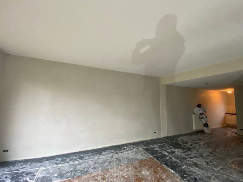 Stucwerk / voorstrijk - strak voorbereid en afgewerkt (24)